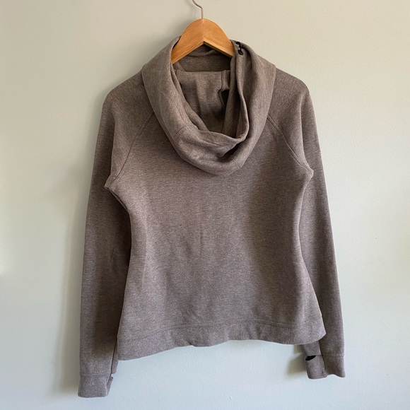 Nike tech fleece hoodie - Picture 3 of 6